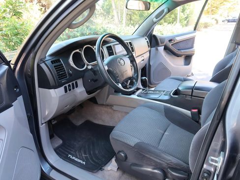 Used 2005 Toyota 4Runner Sport AWD/4WD image 17
