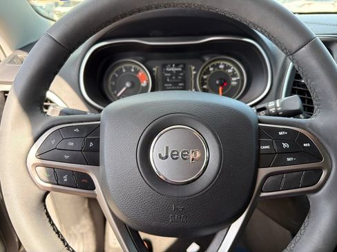 Used 2021 Jeep Cherokee Latitude Lux AWD/4WD image 13