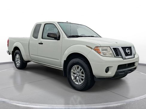 Used 2017 Nissan Frontier SV RWD image 1