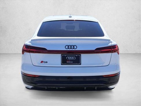 Used 2024 Audi Q8 e-tron Premium AWD/4WD image 8