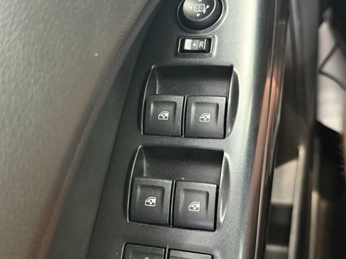 Used 2015 GMC Canyon SLE w/ All-Terrain Package AWD/4WD image 33