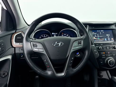 Used 2018 Hyundai Santa Fe Sport image 4