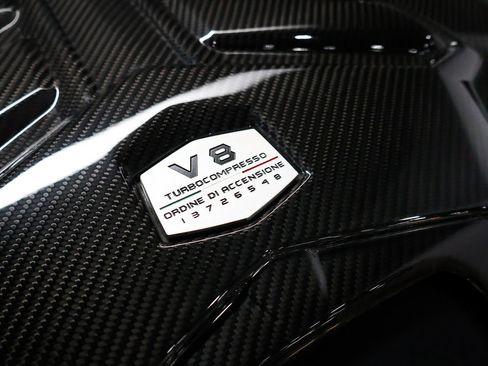Used 2024 Lamborghini Urus Performante AWD/4WD image 68