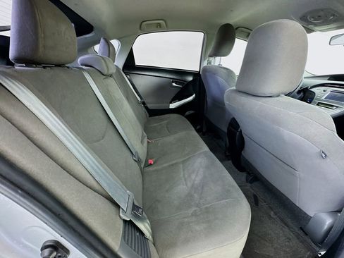 Used 2015 Toyota Prius Three FWD image 31