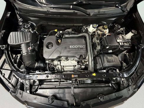 Used 2021 Chevrolet Equinox LT image 9