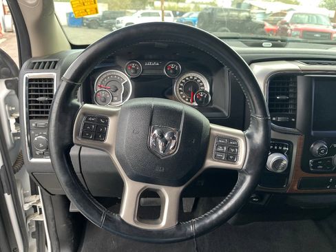 Used 2017 RAM 1500 Laramie image 10