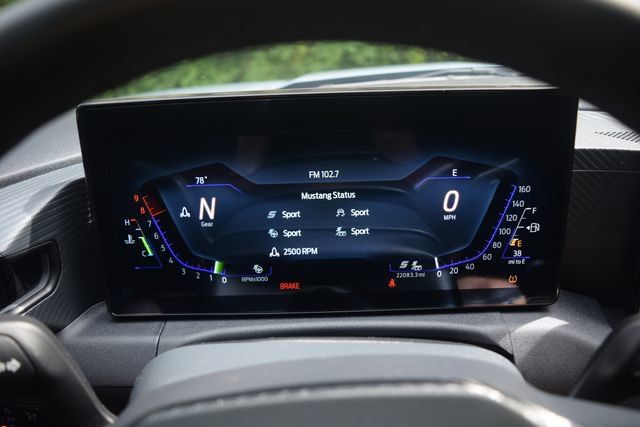 Used 2024 Ford Mustang GT RWD image 3