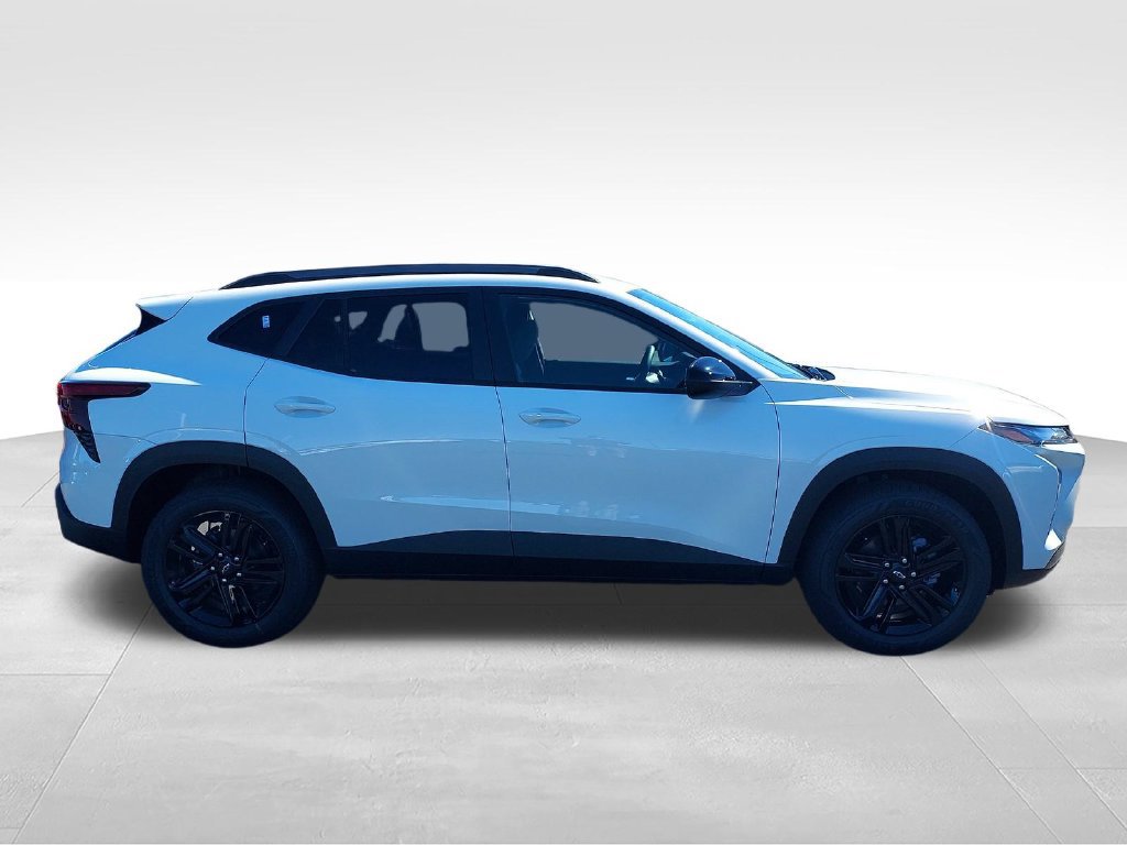 New 2026 Chevrolet Trax ACTIV w/ Sunroof Package FWD image 6