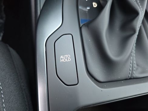 New 2025 Kia K4 LXS image 16