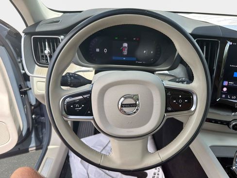 Used 2023 Volvo XC60 B5 Plus w/ Protection Package Premier FWD image 24