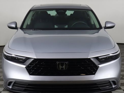 Used 2024 Honda Accord EX image 11