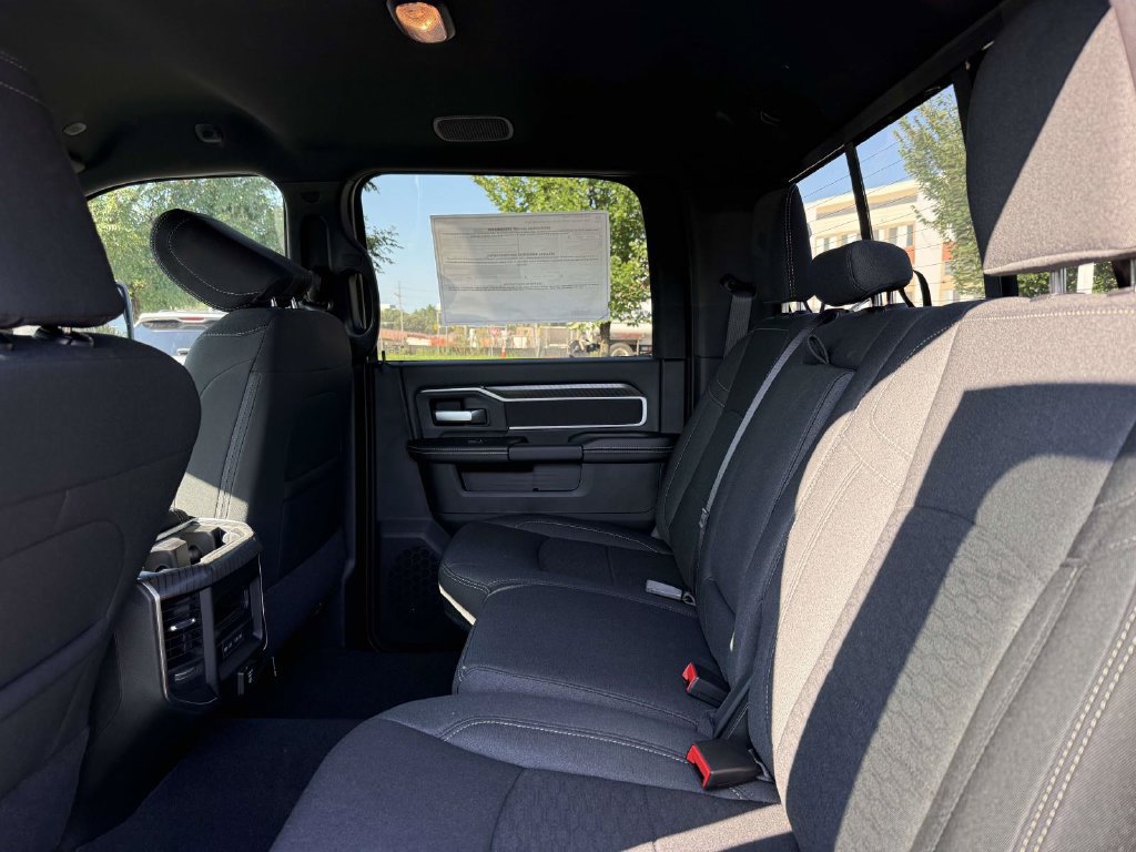 New 2026 RAM 3500 Big Horn AWD/4WD image 16