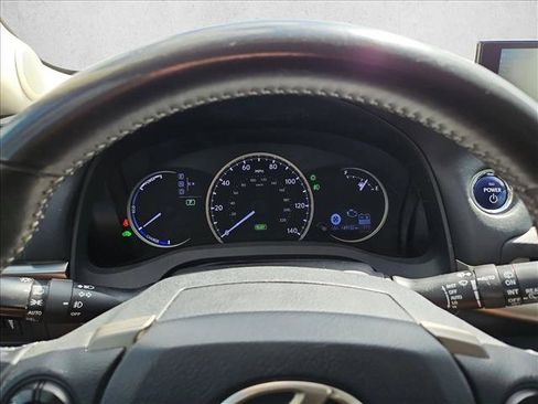 Used 2014 Lexus CT 200h image 11