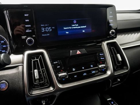 Used 2023 Kia Sorento S FWD image 21