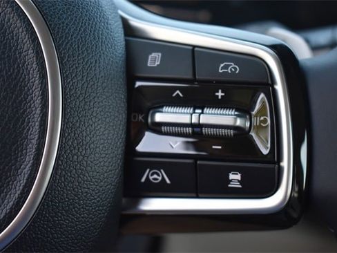 New 2026 Kia Carnival EX image 27