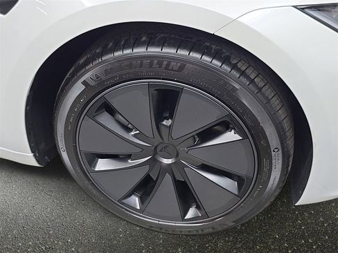 Used 2025 Tesla Model 3 Long Range image 30