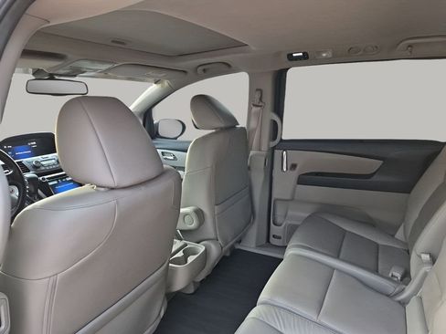 Used 2016 Honda Odyssey EX-L image 17