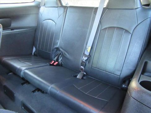 Used 2015 Buick Enclave Premium w/ Experience Buick Package FWD image 34