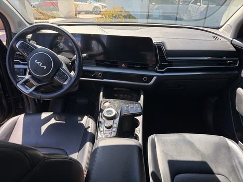 Certified 2023 Kia Sportage EX image 10