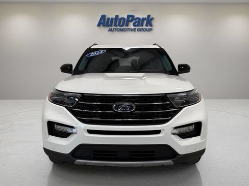 Certified 2024 Ford Explorer XLT w/ Equipment Group 202A AWD/4WD image 2