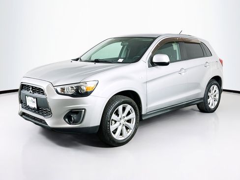 Used 2015 Mitsubishi Outlander Sport ES FWD image 3