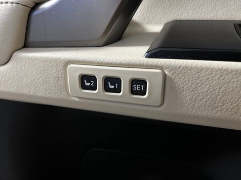 Used 2022 Lexus GX 460 Premium AWD/4WD image 15
