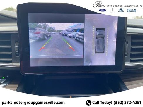 Certified 2021 Ford Explorer Limited w/ Equipment Group 301A image 18