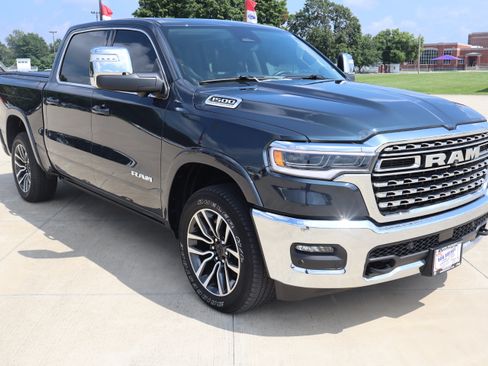 Used 2026 RAM 1500 Limited w/ Trailer Tow Group AWD/4WD image 3