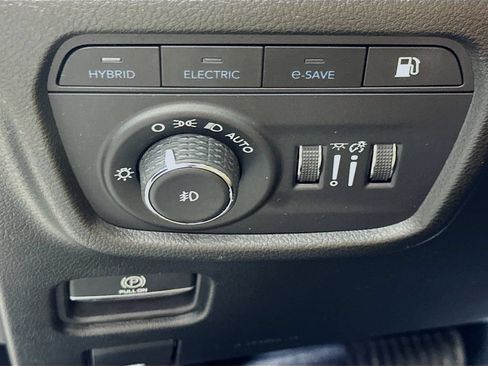 Used 2022 Jeep Grand Cherokee Summit w/ Advanced Protech Group IV AWD/4WD image 22