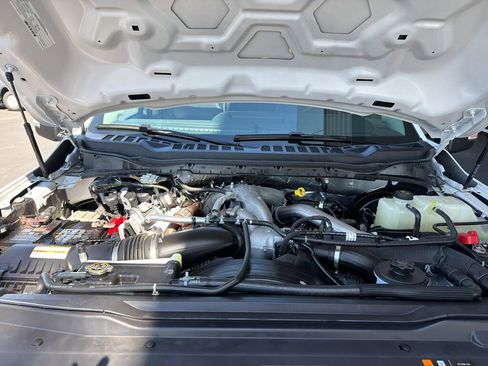 Used 2025 Ford F350 Lariat w/ Camper Package image 5