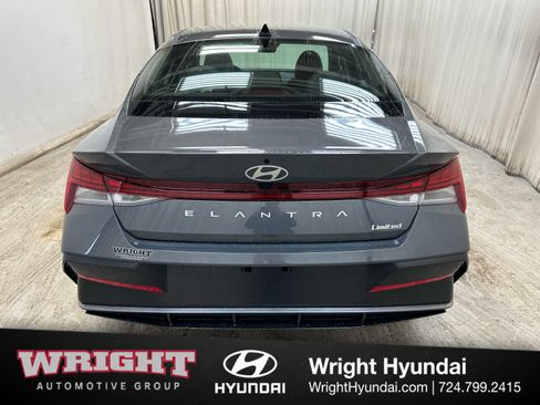 New 2026 Hyundai Elantra Limited FWD image 5
