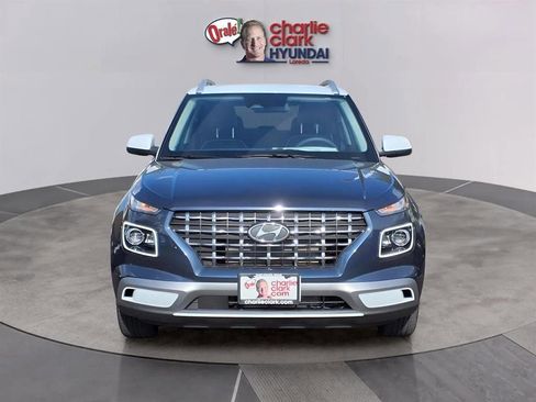 New 2025 Hyundai Venue Limited image 7