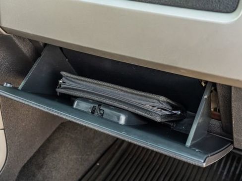 Used 2010 Ford F150 Raptor image 34