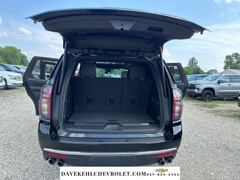 Used 2024 Chevrolet Tahoe Premier AWD/4WD image 33