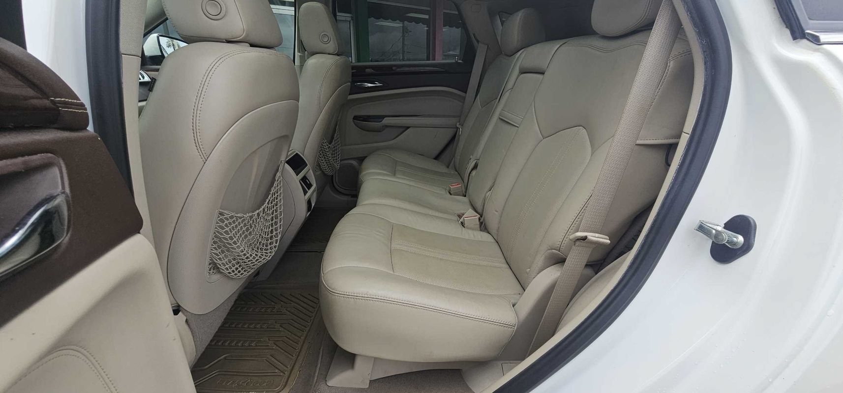 Used 2016 Cadillac SRX Luxury FWD image 16