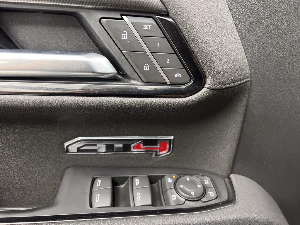 Used 2025 GMC Sierra 1500 AT4 AWD/4WD image 15