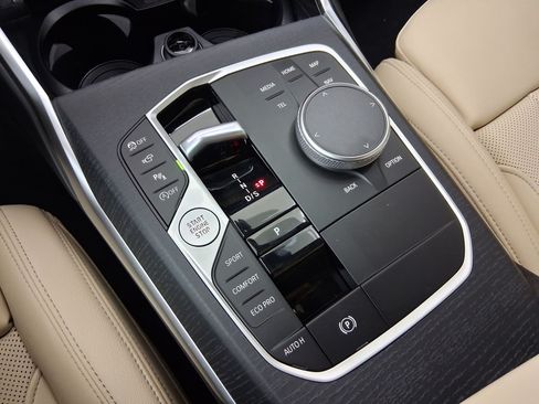 New 2026 BMW 330i Sedan w/ Convenience Package RWD image 75