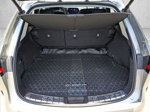 Used 2024 Lexus NX 250 FWD image 7