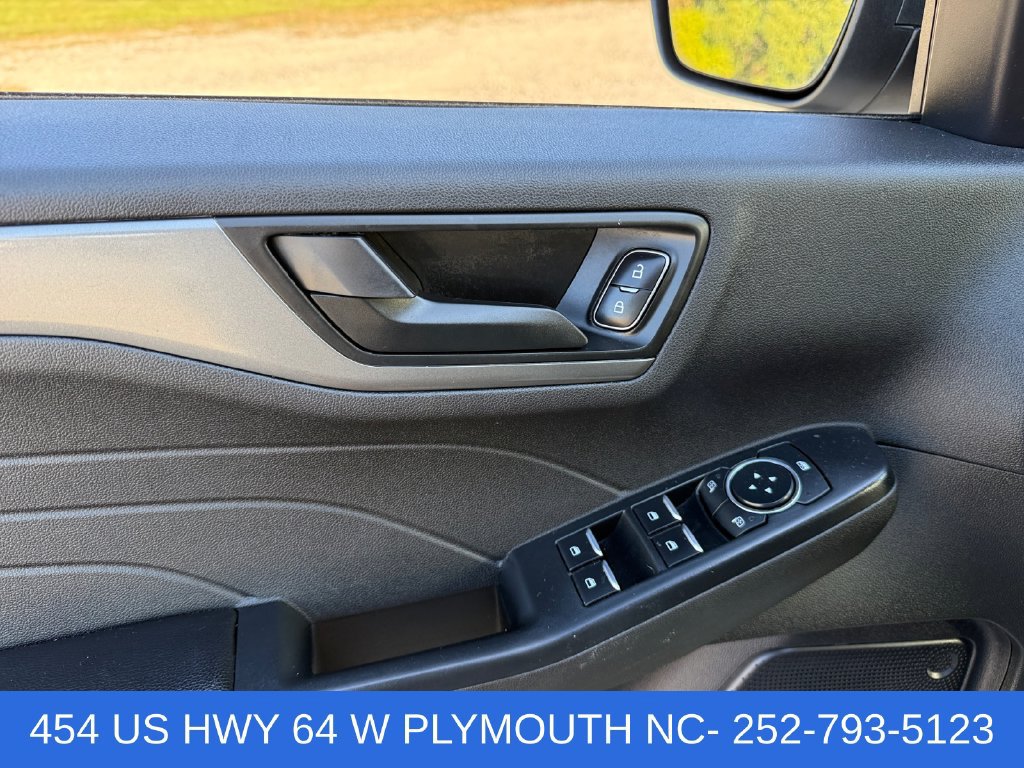 Used 2023 Ford Escape Active FWD image 16