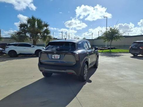 Certified 2025 Nissan Kicks S FWD image 5