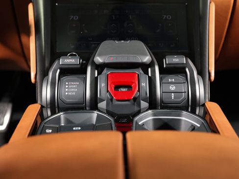 Used 2023 Lamborghini Urus S image 41