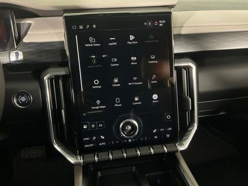 Used 2025 GMC Acadia Elevation w/ Elevation Premium Package image 22