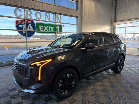 New 2026 Kia Sportage LX image 3