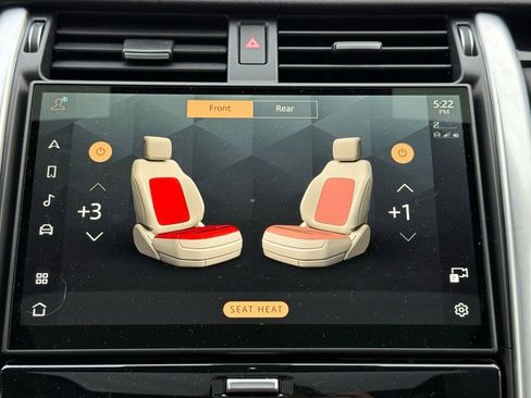 Certified 2025 Land Rover Discovery S image 26