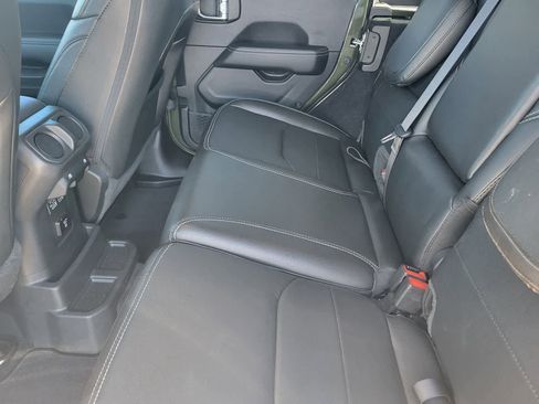 Used 2022 Jeep Wrangler Unlimited Sahara w/ Cold Weather Group image 29