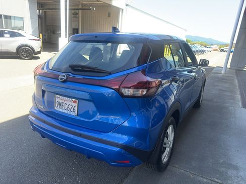 Used 2023 Nissan Kicks S FWD image 10