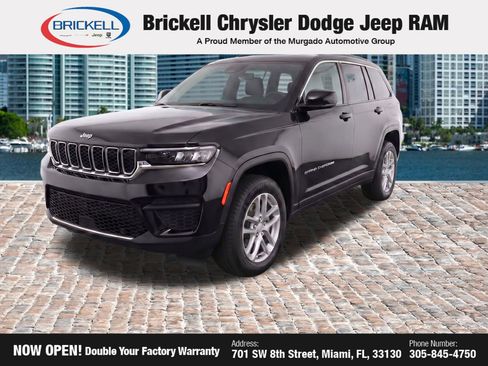 Used 2025 Jeep Grand Cherokee Laredo X RWD image 23