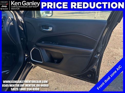 Used 2019 Jeep Compass Limited image 24