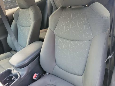 Used 2024 Toyota RAV4 XLE FWD image 14