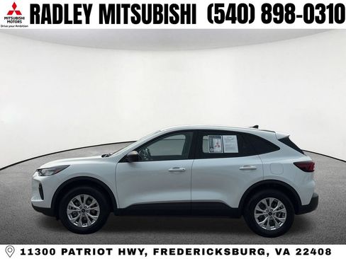 Used 2025 Ford Escape Active AWD/4WD image 15